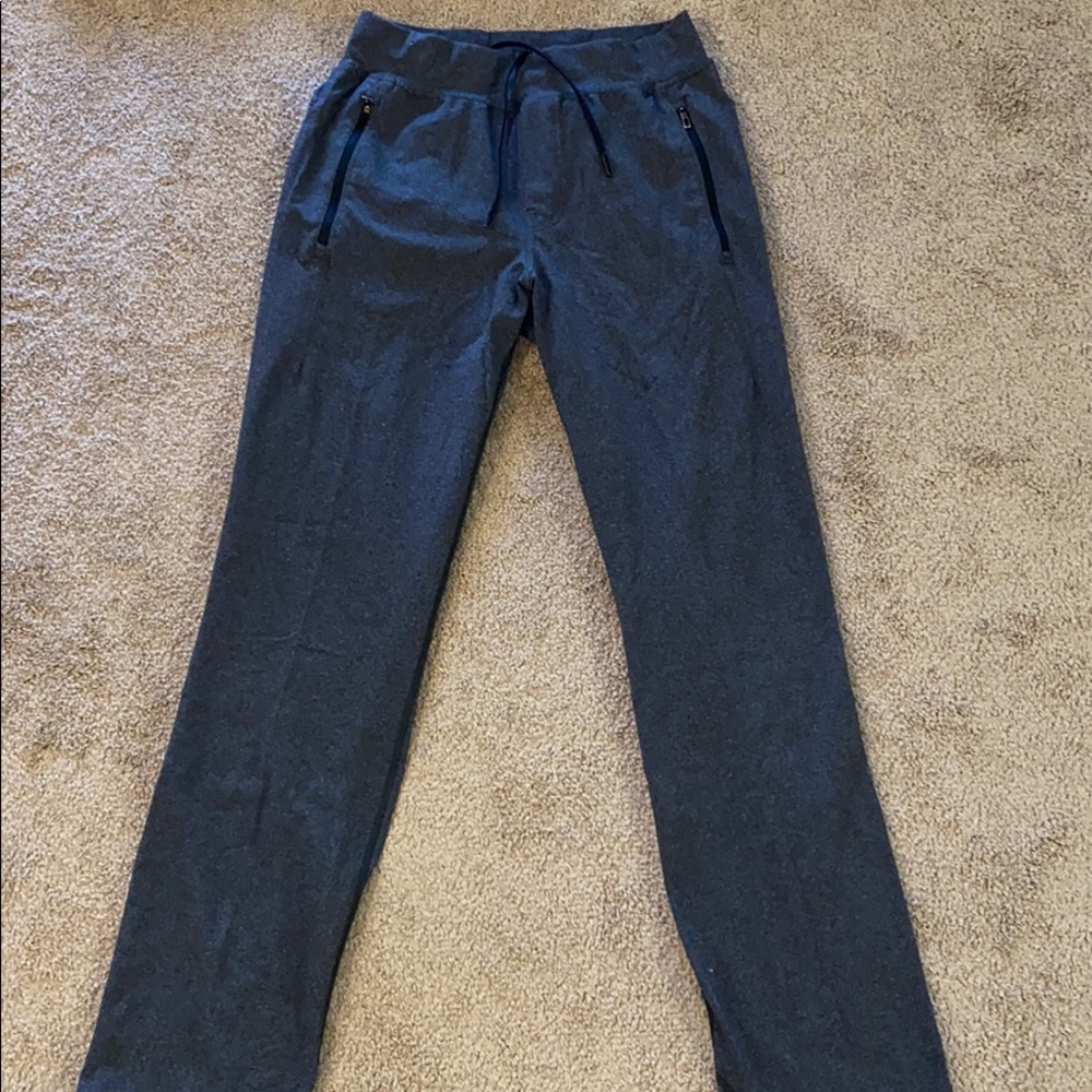 🔥LULULEMON GRAY JOGGERS 🔥